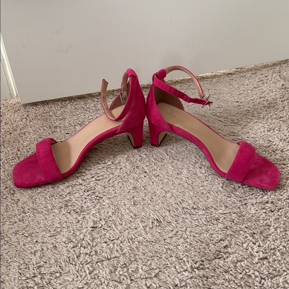 27 Edit by Naturalizer NWOT Pink Suede Ankle-Strap Block Heel Sandals